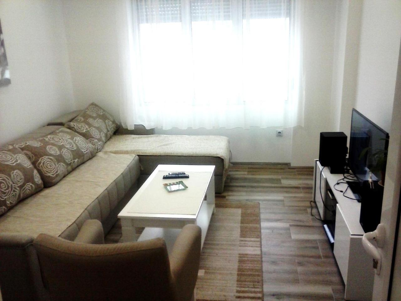 Apartman Veljic Ni Esterno foto